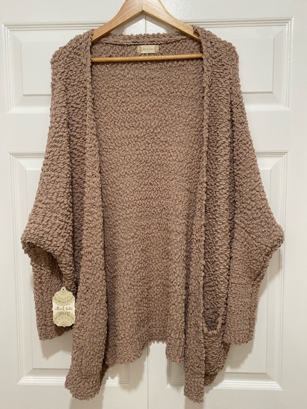 Cozy Open-Front Popcorn Cardigan Sweater - Taupe NWT Altar’d state